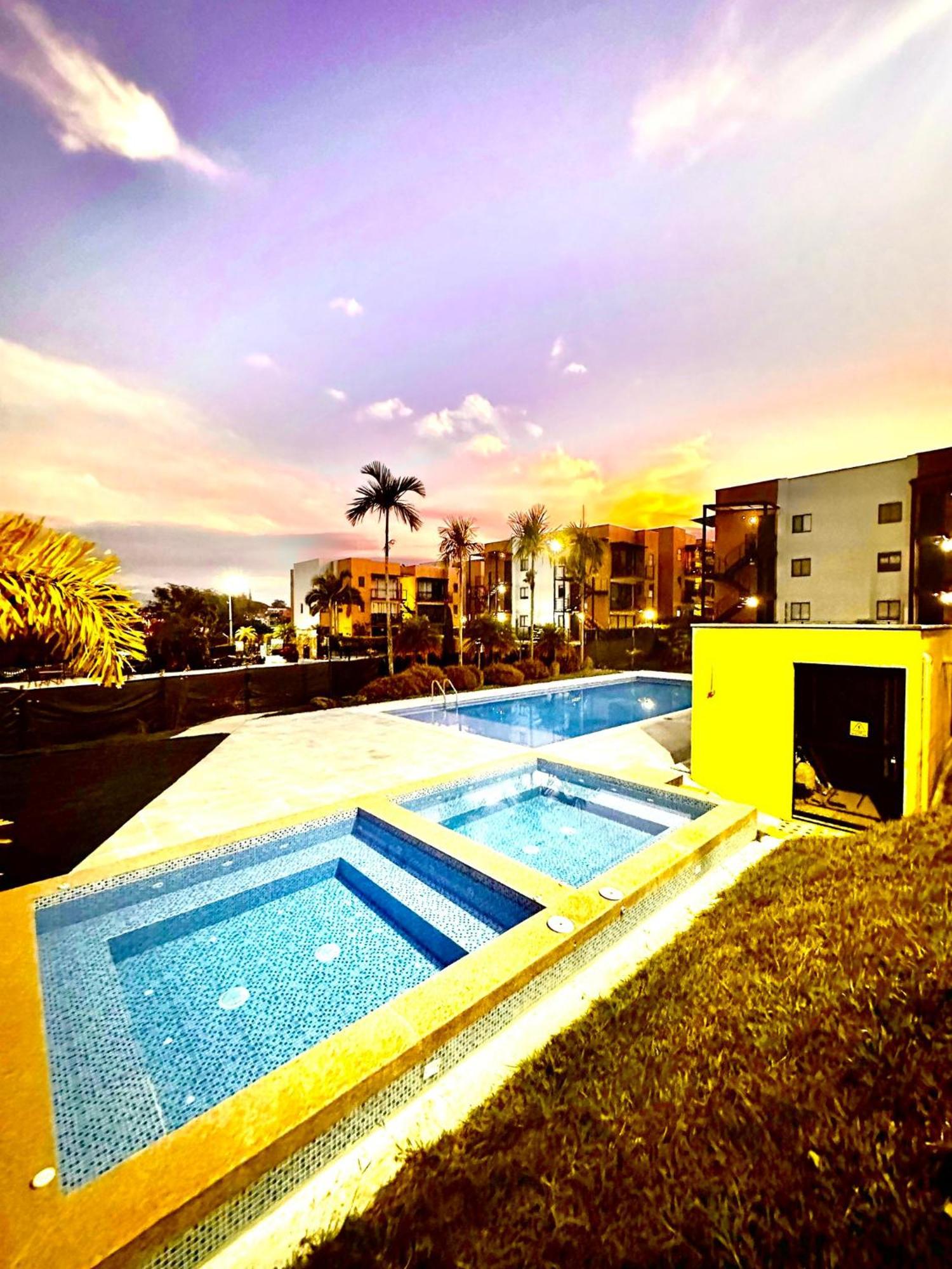 Apartamento Privado Vacacional A 5M Del Aeropuerto, 20 Minutos Del Parque Del Cafe Y Centro De Armenia Con 4 Piscinas, 3 Jacuzzi, Sauna By Molca Xperiences 3H Exterior photo